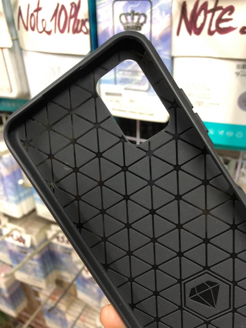 Ốp Lưng Samsung Galaxy A03s Chống Sốc Hiệu Likgus Chống Sốc được làm bằng chất liệu nhựa sịn sợ carbon cao cấp có khả năng chịu lực tốt, ốp đẹp và xài bền